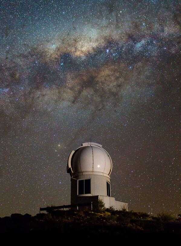 Огромные линзы и 8-этажный телескоп: самые современные обсерватории мира