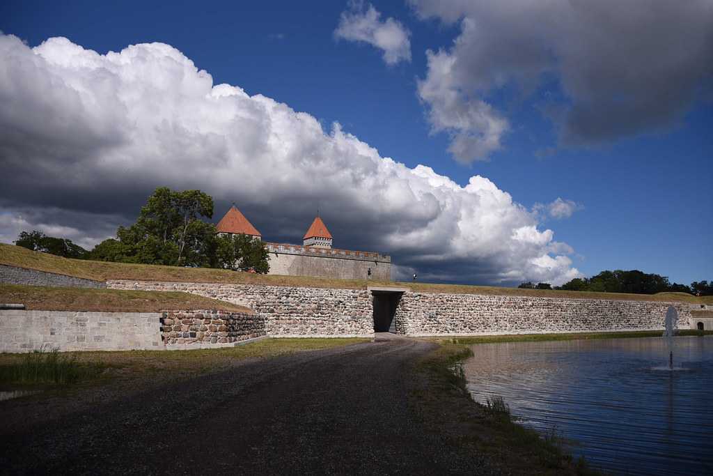 Остров сааремаа в эстонии – достопримечательности и развлечения