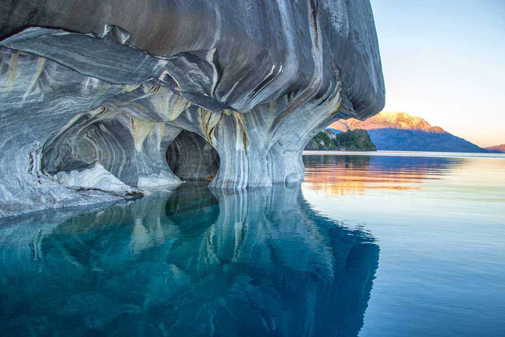 Изумительные пещеры, вблизи города чиле-чико, которые выглядят будто мраморные