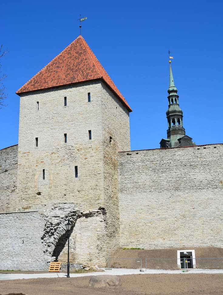 Таллин башни старого города