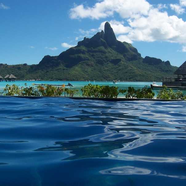 20 самых странных и загадочных островов на земле