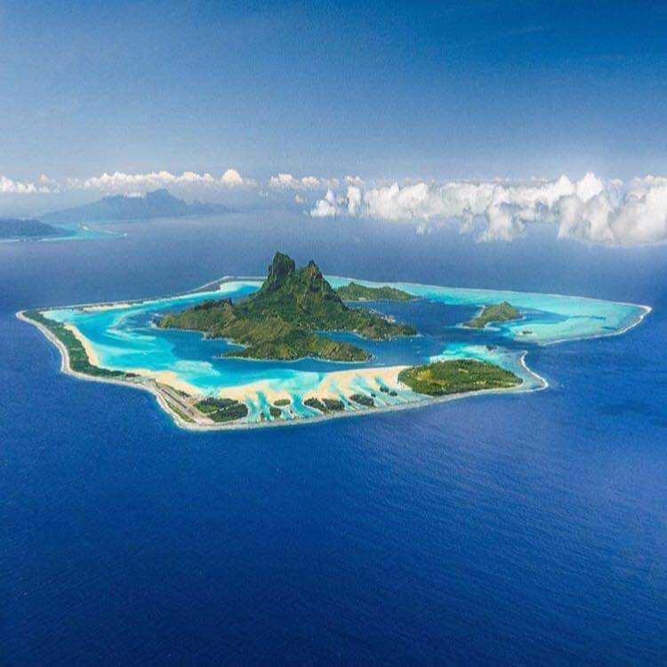 Острова: 5 самых отдалённых и обитаемых |