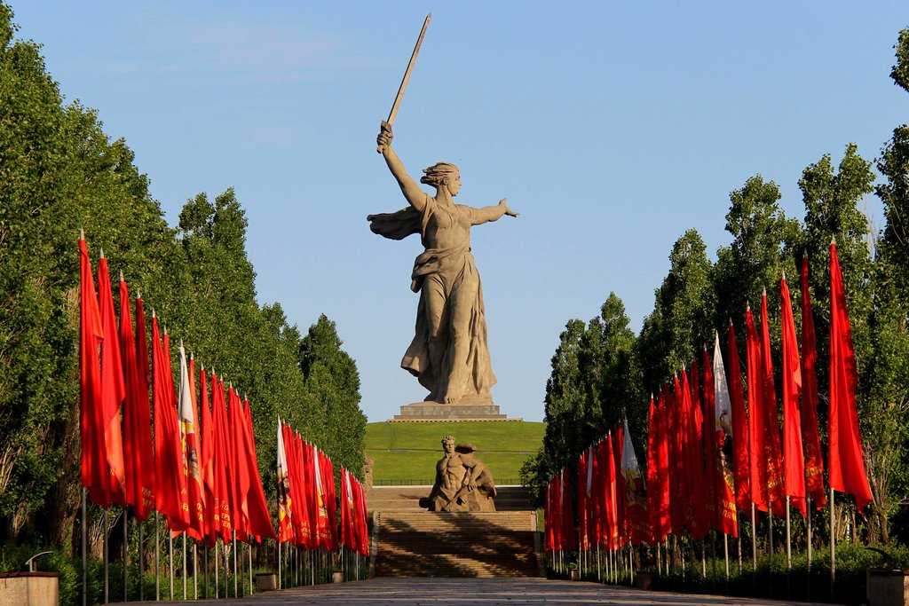 Самый популярный памятник в россии