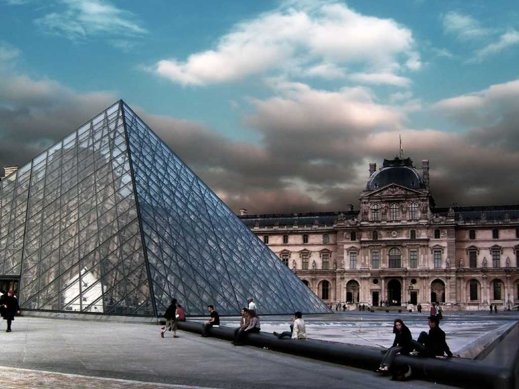 История знаменитого лувра в париже и советы по его посещению