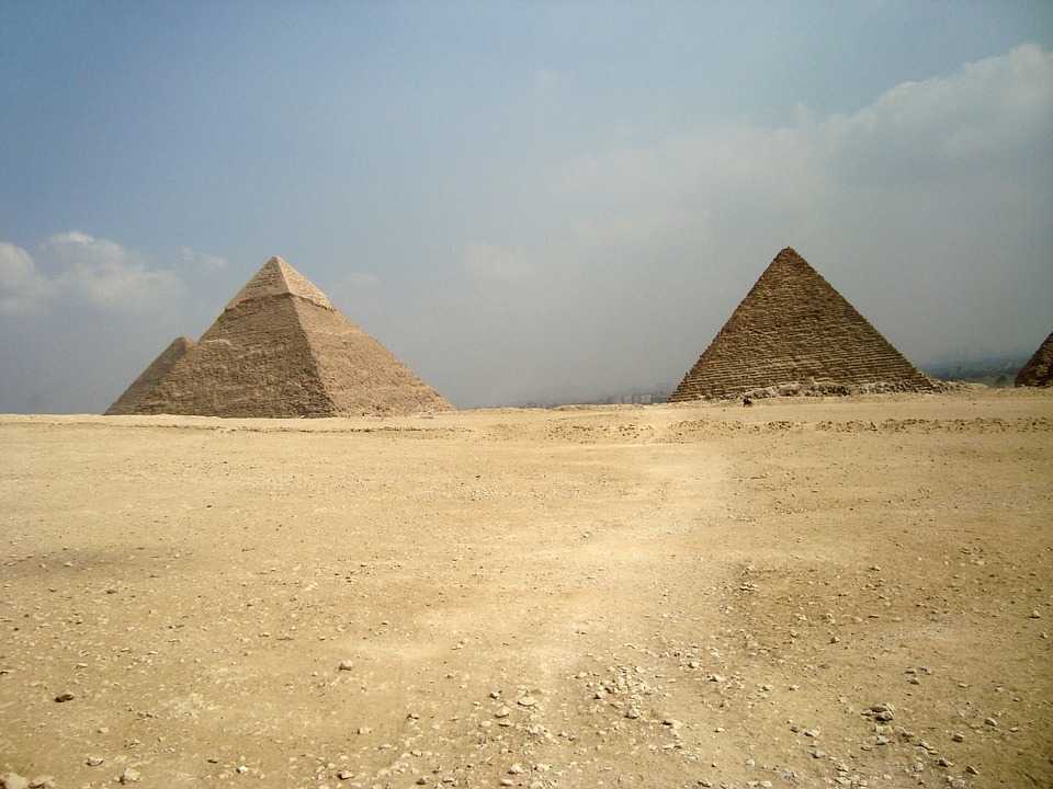 Исторические сооружения Египта: Египетские пирамиды, Сфинкс, Пирамида Хеопса, Храм Гора в Эдфу...