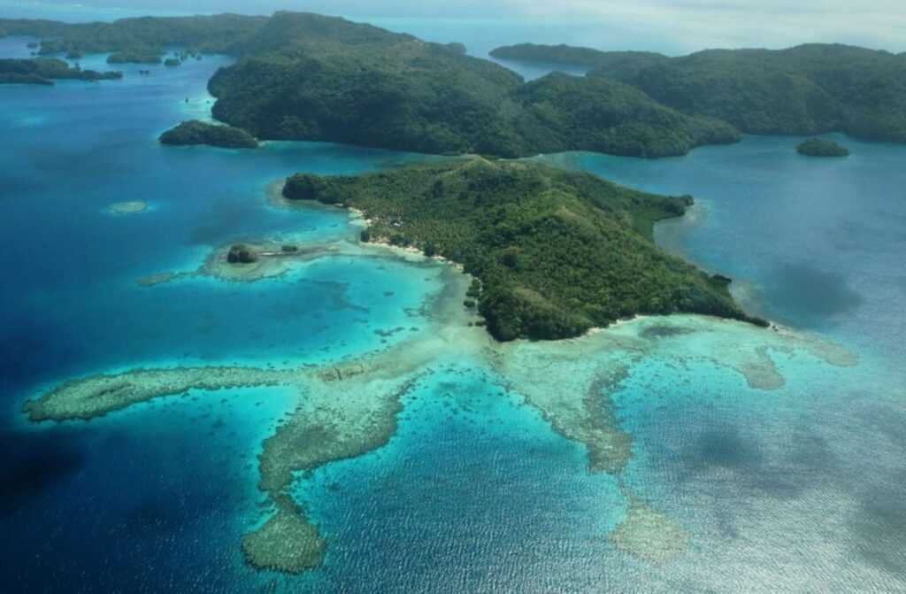Самые необитаемые острова мира