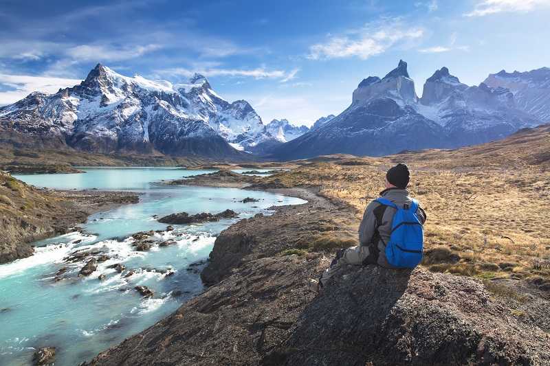 Торрес-дель-Пайне  — живописный и впечатляющий горный массив в Чили и национальный парк...