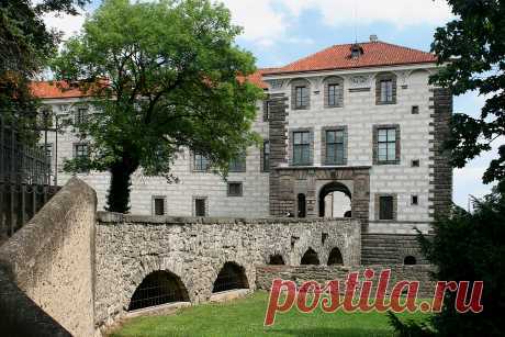 Замок глубока-над-влтавой, чехия. чешский крумлов, экскурсии, официальный сайт, отели рядом, фото, видео, как добраться — туристер.ру