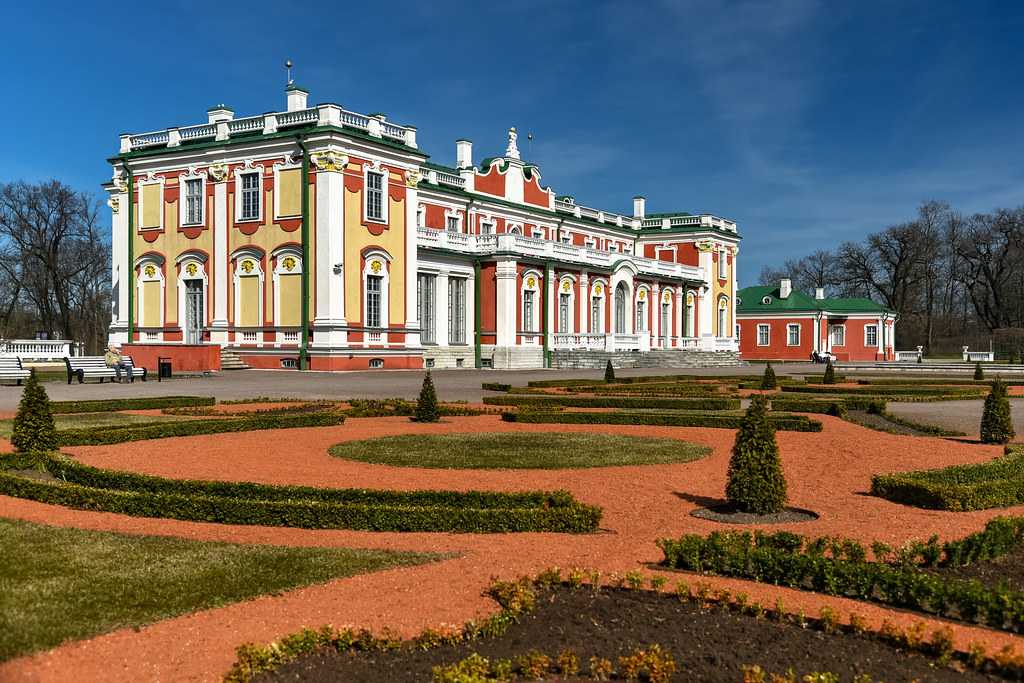 Дворец и парк кадриорг (kadriorg)