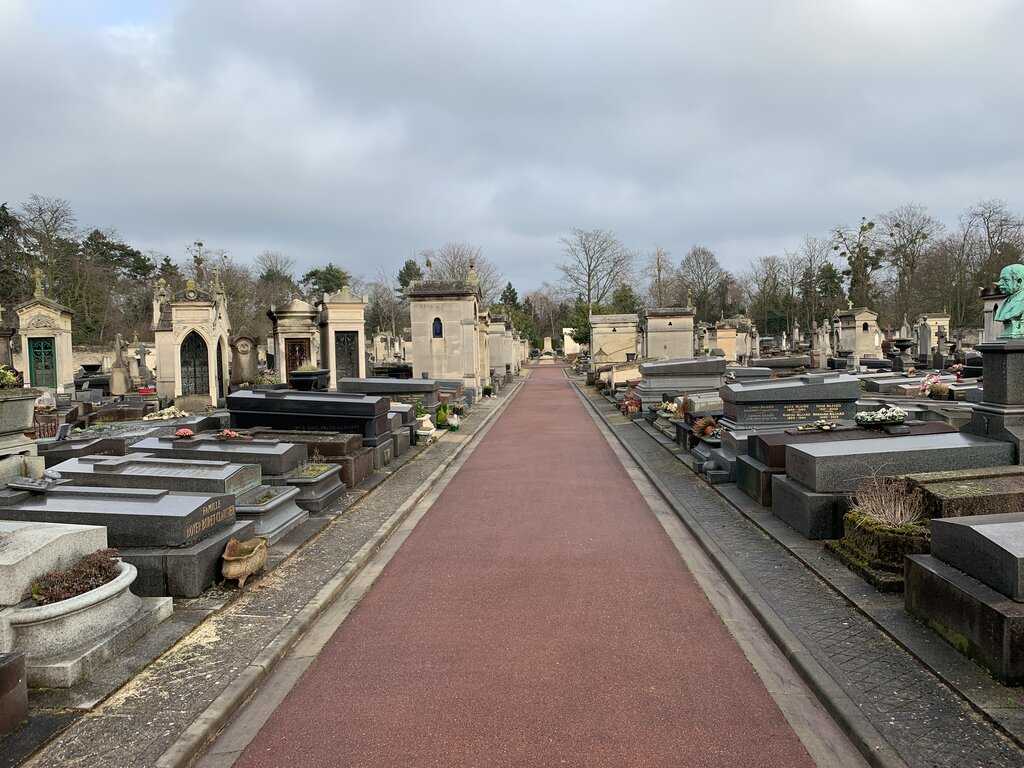Кладбище пер-лашез в париже