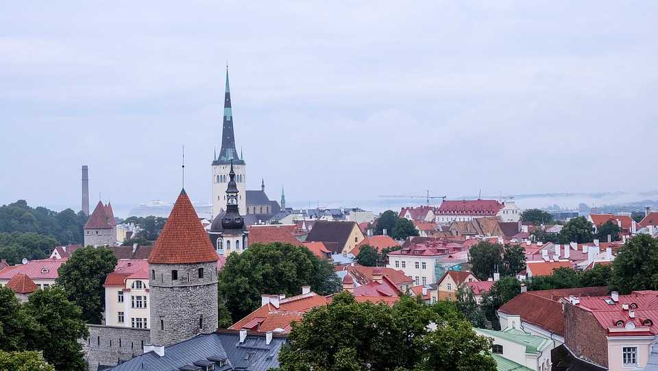 Раквере в эстонии: достопримечательности города, расположенного недалеко от г. таллин, фото замка, музея полиции, церквей, а также как добраться к памятным местам?