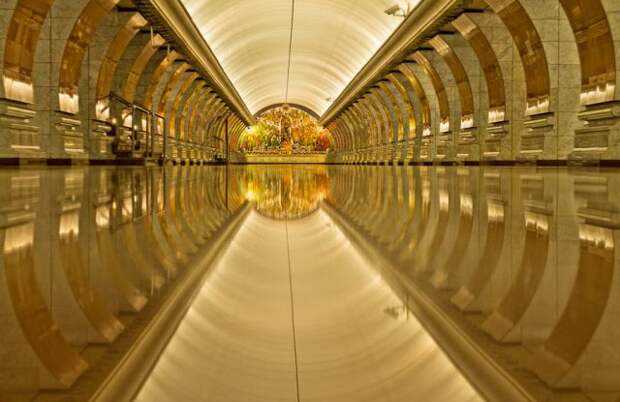 12 красивейших станций метро мира