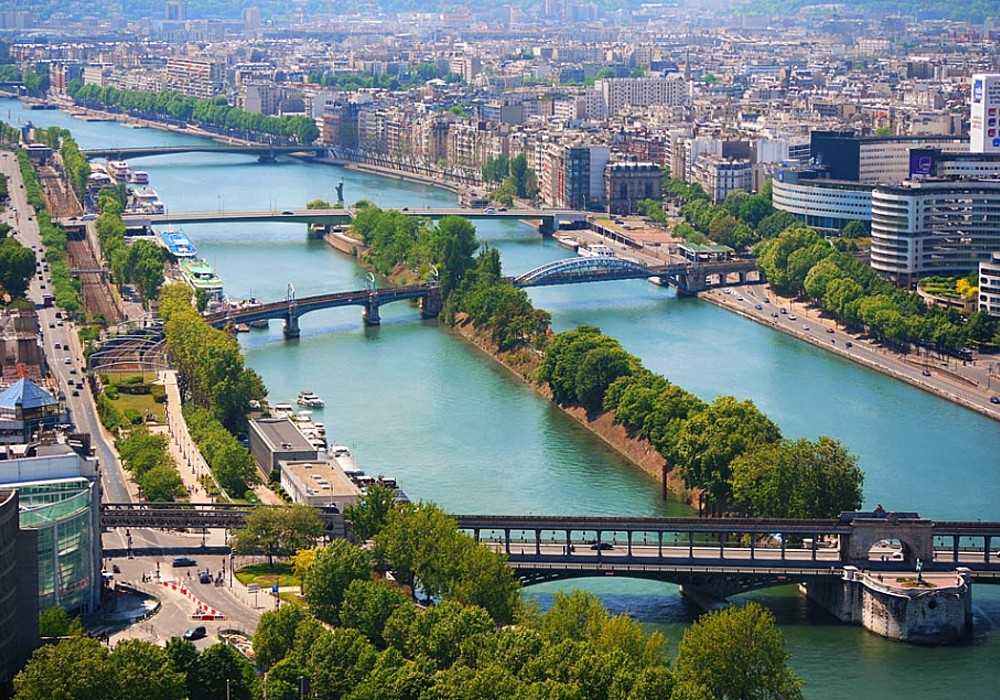 Le seine. Река сена во Франции. Река сена в Париже. Сена (река) реки Франции. Достопримечательности Франции. Река сена.