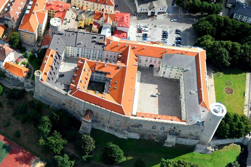 Хаапсалу, замок белой дамы в эстонии: адрес, фото, сайт