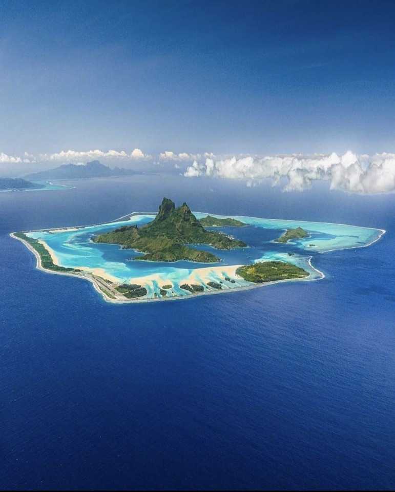 Остров бора-бора в тихом океане