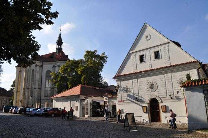 Страговский монастырь – история и полезная информация