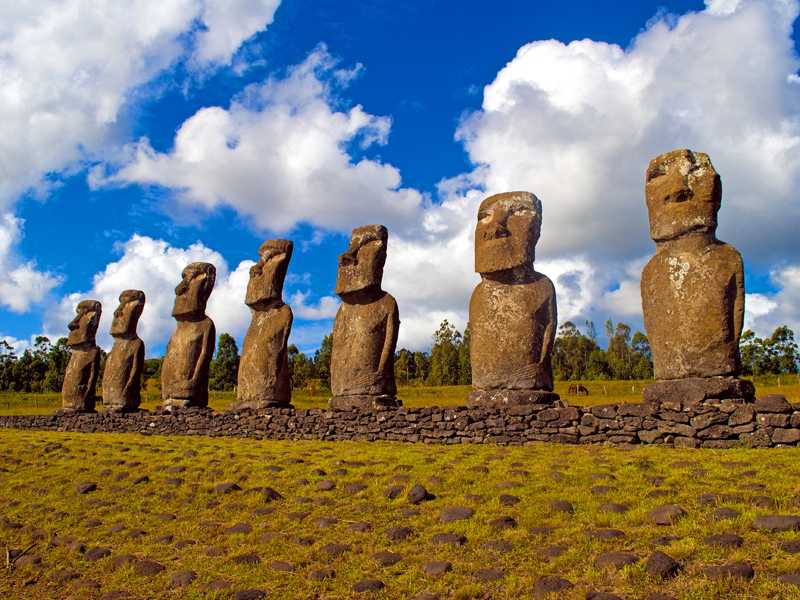 Статуиострова пасха - истуканы, моаи: фото, история, описание