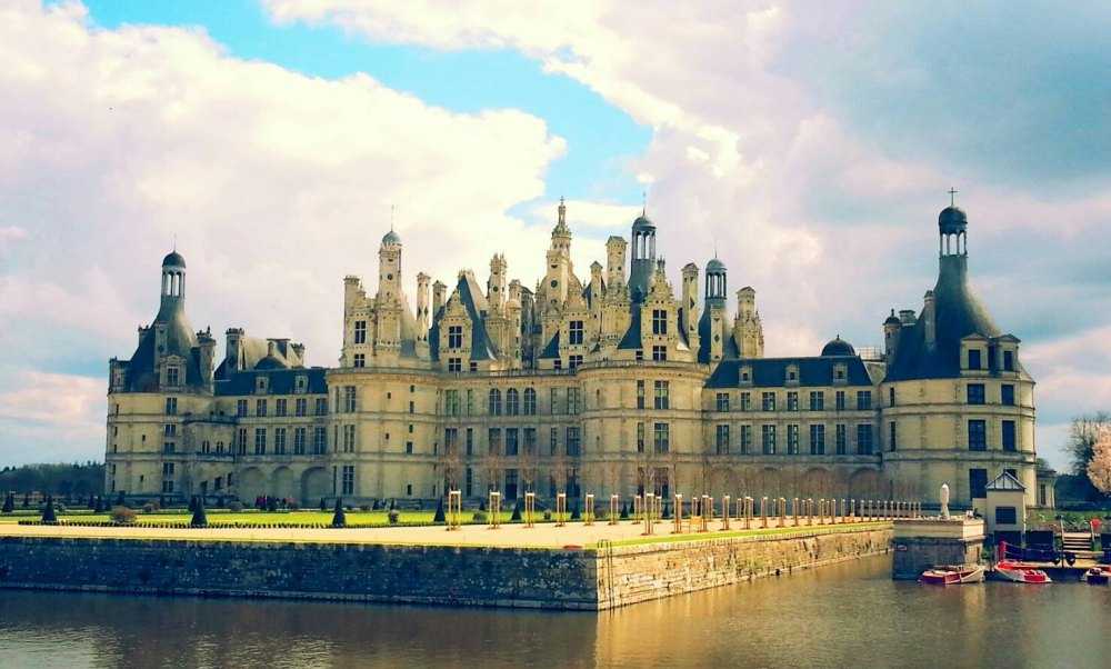 16 замков франции, самых прекрасных и сумрачных