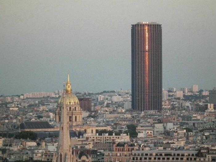 Башни Парижа: Эйфелева башня, Башня Монпарнас...