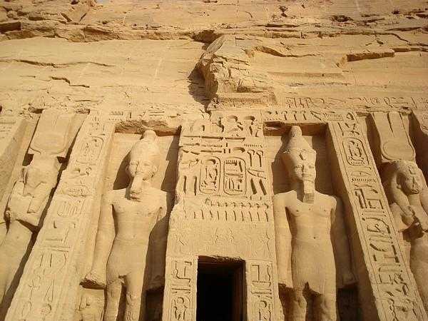 Храм в абу-симбел в египте – рамсеса и нефертари