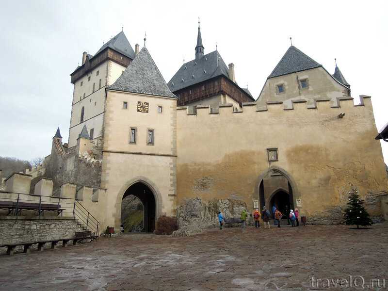 Замок карлштейн – идеальное место для туриста