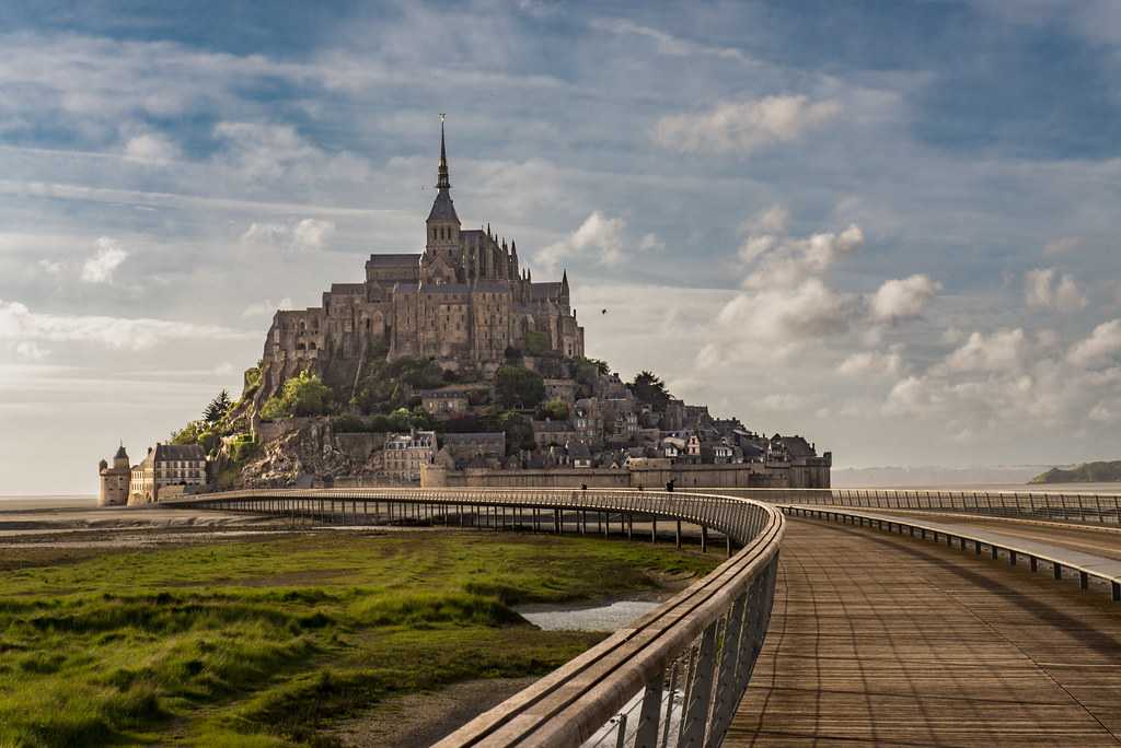 Фото Нормандии в Франции. Большая галерея качественных и красивых фотографий Нормандии, которые Вы можете смотреть на нашем сайте...