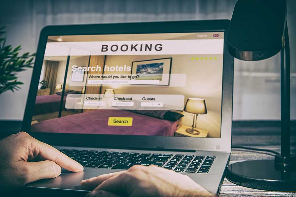 Самостоятельное бронирование отелей онлайн и другие способы поиска