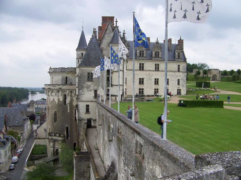 Замок амбуаз: как добраться и где остановиться? | поездка во францию