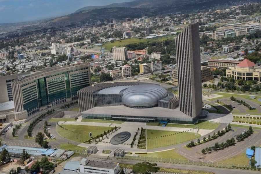 Аддис-Абеба — столица Эфиопии, расположенная на высоте 2400 м...