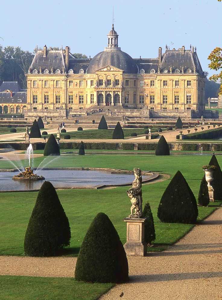 Замки вокруг парижа: 10 дворцов и парков в двух часах езды