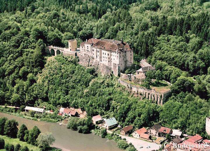 Замок чешский штернберг и кутна гора отзывы