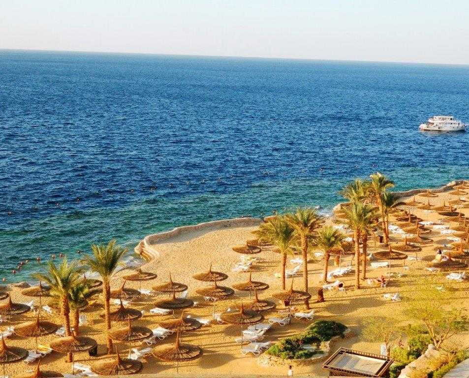 Шарм-эль-Шейх — популярный египетский курорт расположенный на южном берегу Синайского полуострова. Замечательный климат и прекрасные условия для отдыха способствуют возрастанию популярности этого города-курорта среди туристов. Множество отелей самой разно