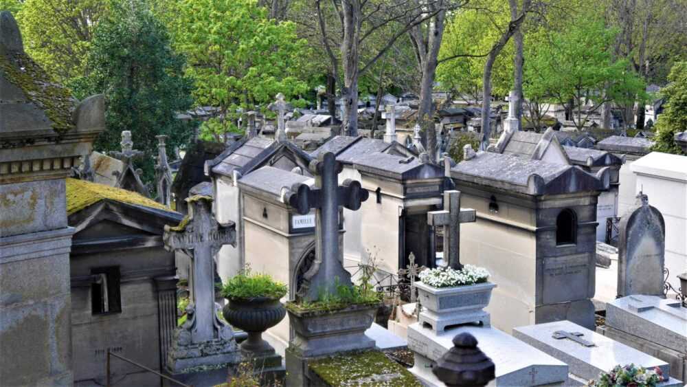 Кладбище пер-лашез: знаменитые могилы, легенды, карта | paris10.ru: все про париж!