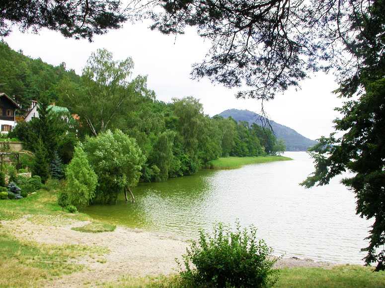 Махово озеро - самое романтическое озеро чехии