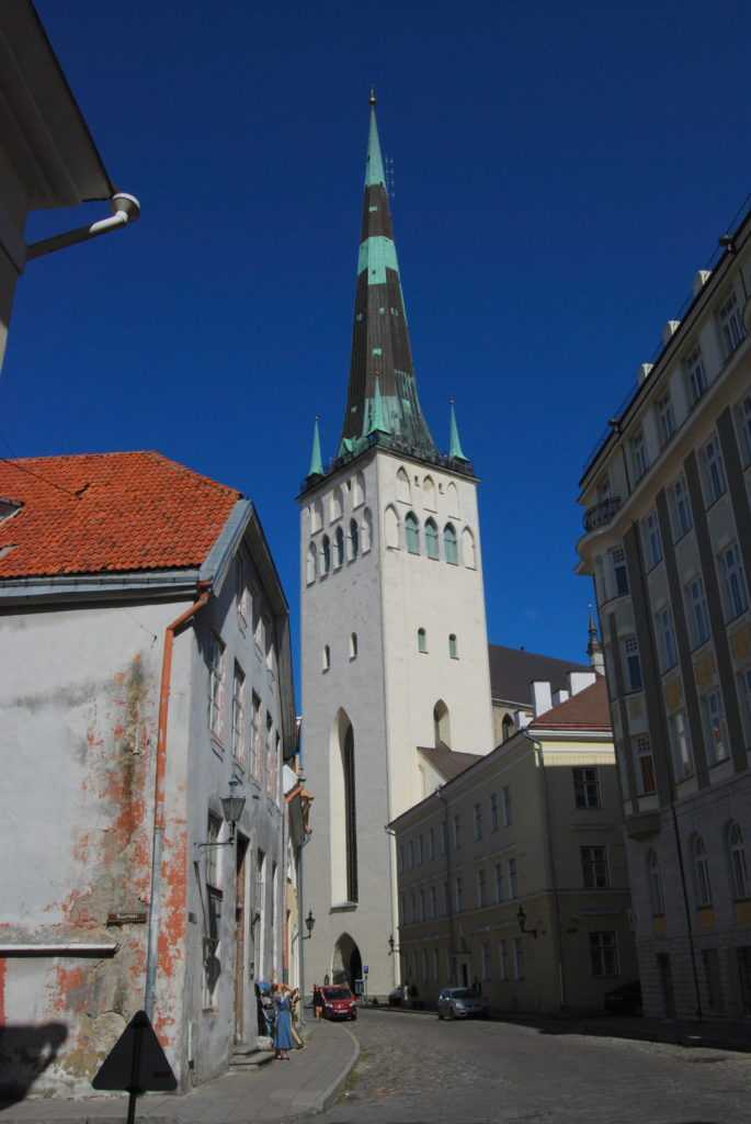 Церковь святого олафа в таллине | visit-plus туризм и путешествия