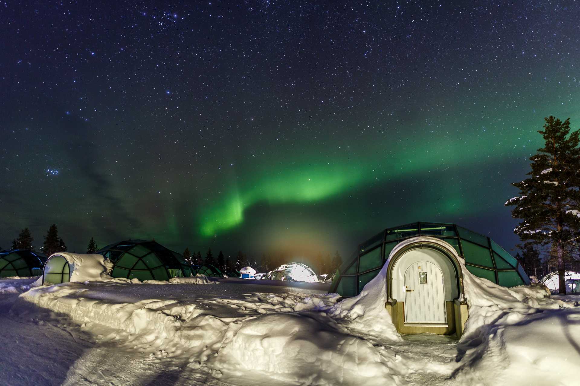 Igloo Village Kakslauttanen Санта Клаус