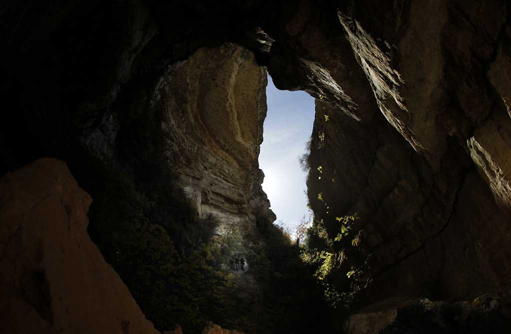 Фото пещеры Авен-Арман в Франции. Большая галерея качественных и красивых фотографий пещеры Авен-Арман, которые Вы можете смотреть на нашем сайте...