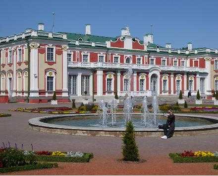 Кадриорг (екатериненталь) в эстонии - таллинская резиденция русских императоров