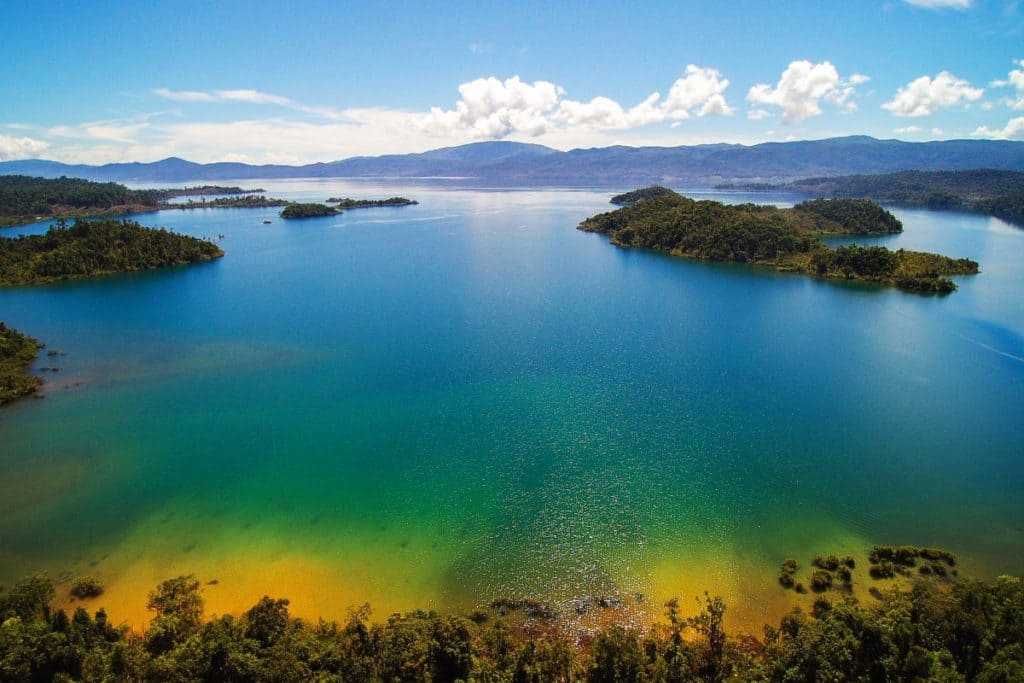 Самые глубокие озера мира. топ 10