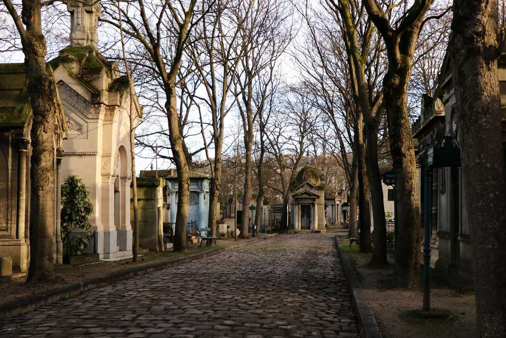 О кладбище пер-лашез: кто захоронен, русские могилы, прогулки по кладбищу
