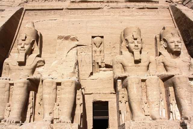 Абу-симбел: история возникновения и переноса храма фараона в египте