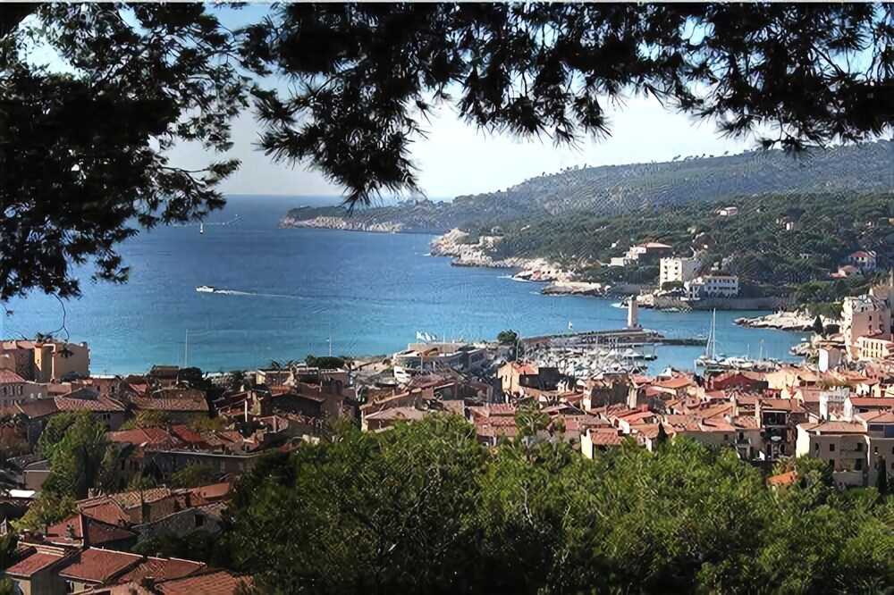 12 городов южной франции на побережье средиземного моря