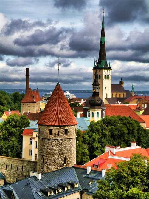 Gloss – электронный журнал о стиле жизни в эстонии, латвии и литве