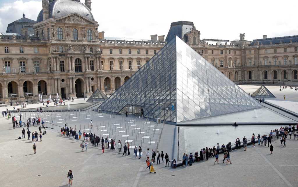 Музей лувр в париже: история, карта, фото, часы работы