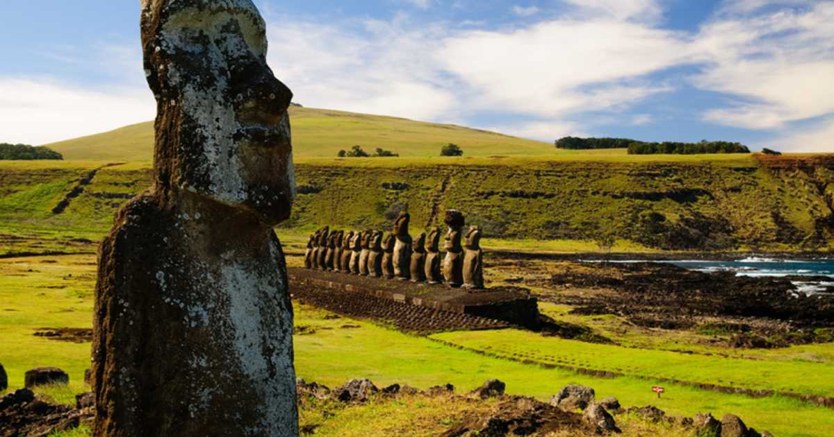 Идолы моаи: "таинственные истуканы острова пасхи" | hasta pronto